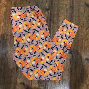 Lularoe TC Leggings Funky 70’s Style Print